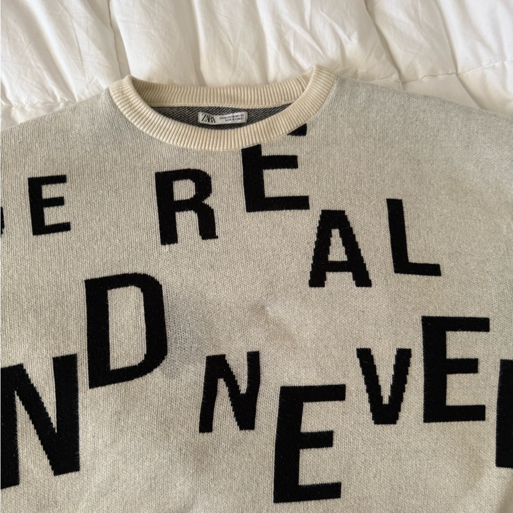 Zara Men's Sweater in Cream and Black